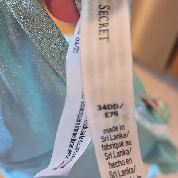 NWT Victoria's Secret Sparkly Sea Foam Green Tie Bikini Top - Picture 11 of 11